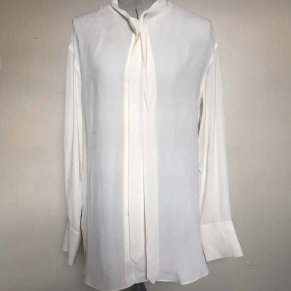 Theory silk top size medium fits more like a large - Picture 3 of 8